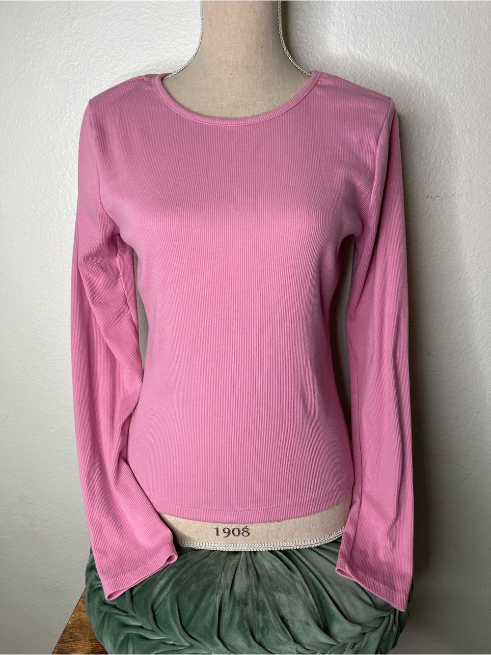 Slim Fit Pink Long-Sleeve Crewneck Top